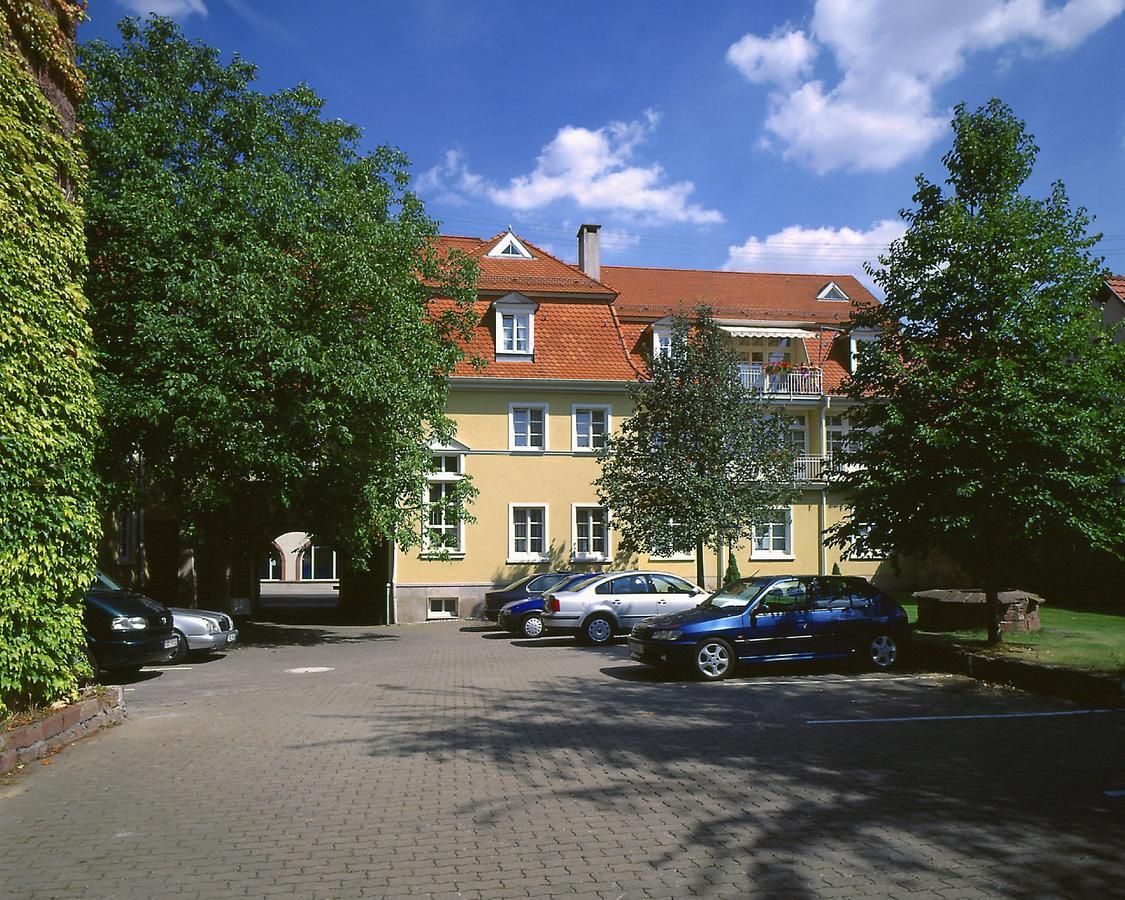 Badischer Hof Таубербишофсхайм Экстерьер фото